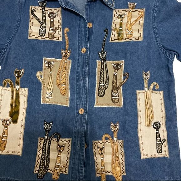 𝅺Dress Barn Button-down Chambray Egyptian Shirt Size M - Picture 2 of 4